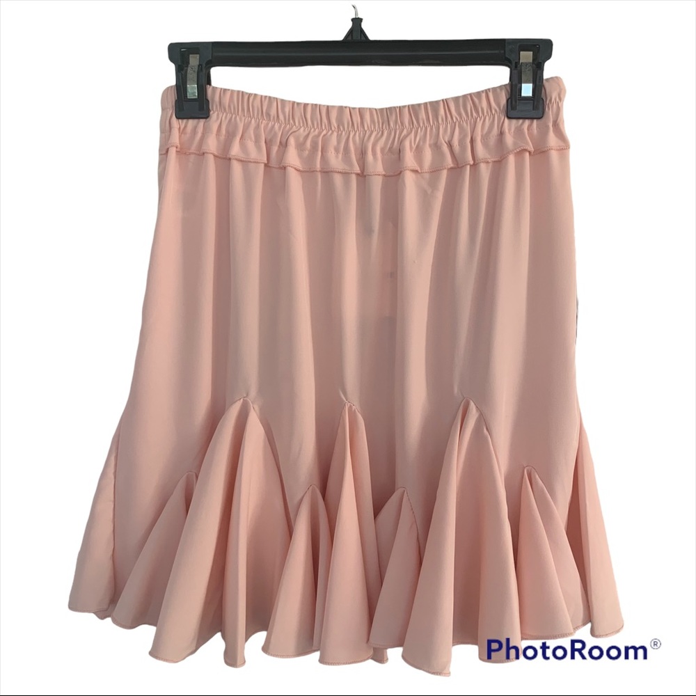 Cellabie Women’s M Pink Short Pleated Skirt NWT - Picture 2 of 5